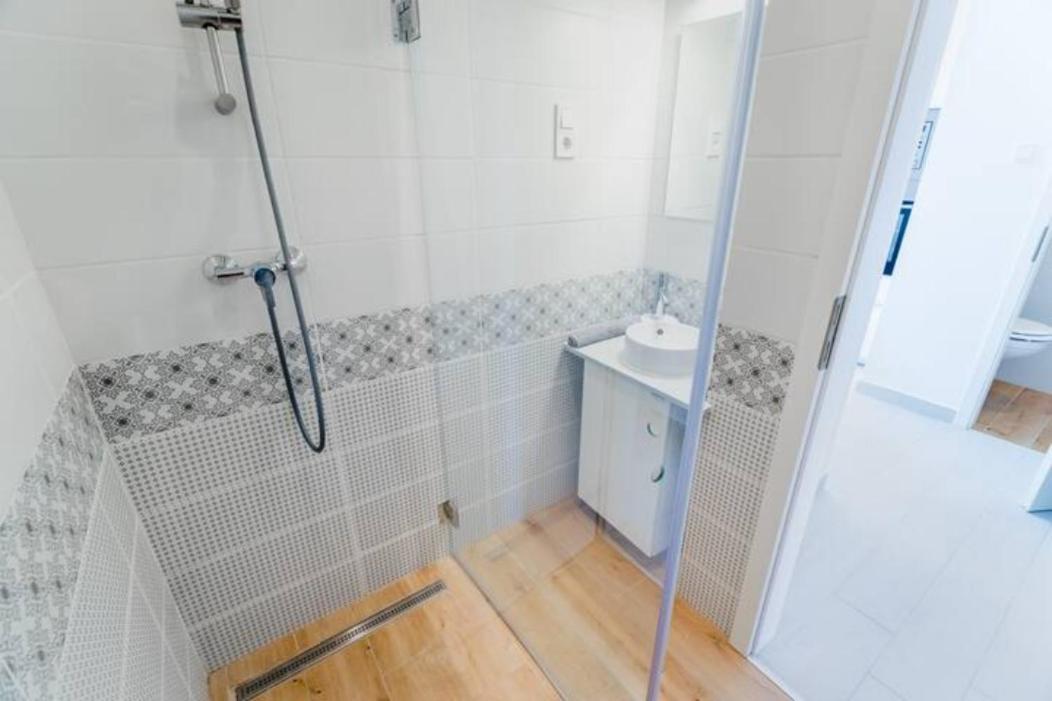 Hi-Bp Sunny Home Apartments In The Heart Of بودابست المظهر الخارجي الصورة